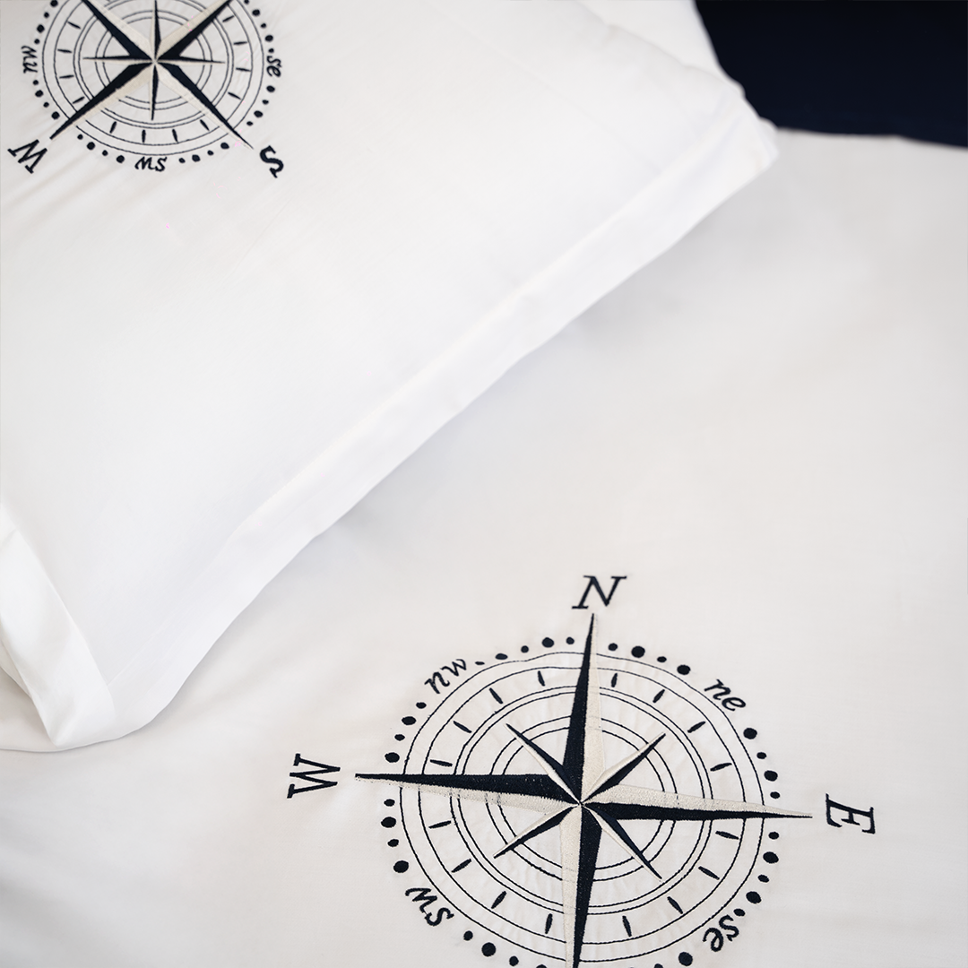 PUSULA NAKIŞLI  BEYAZ  ÇİFT KİŞİLİK NEVRESİM TAKIMI