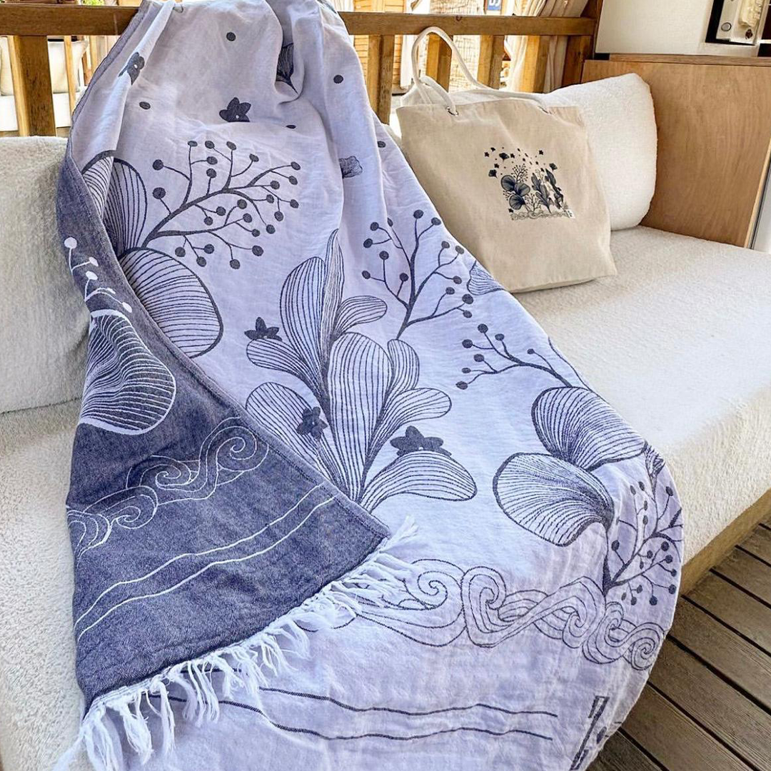 SAKURA DESENLİ LACİVERT BEYAZ PEŞTEMAL