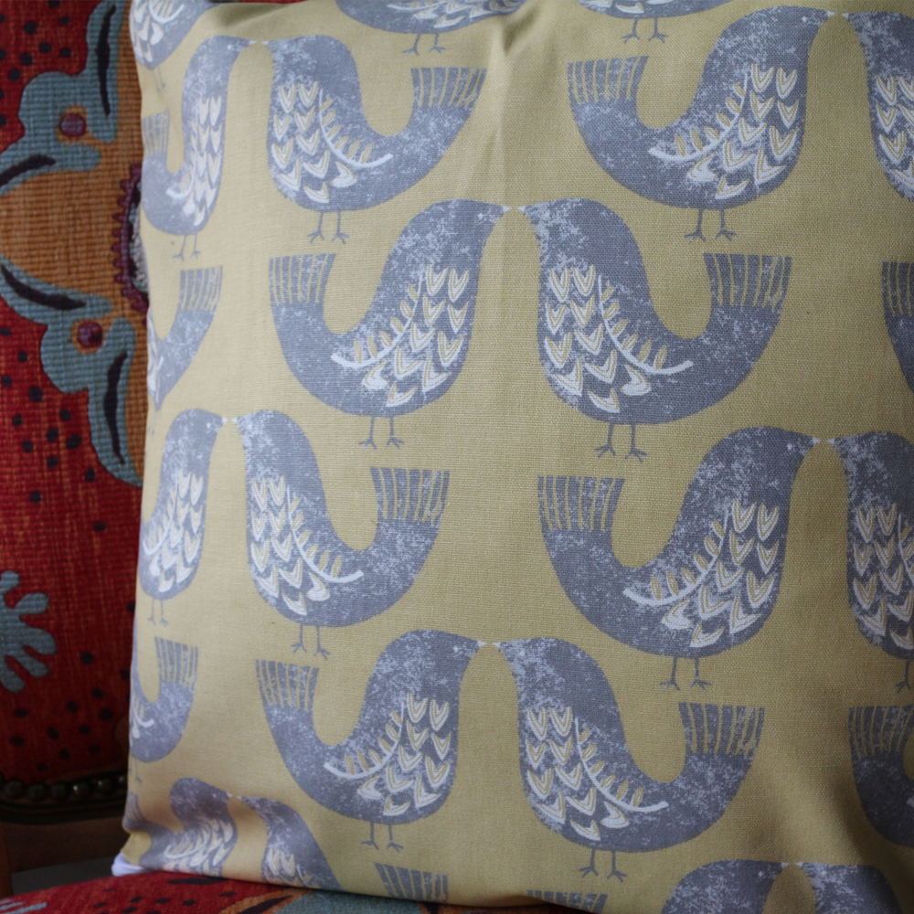 KUŞ DESENLİ KIRLENT KILIFI