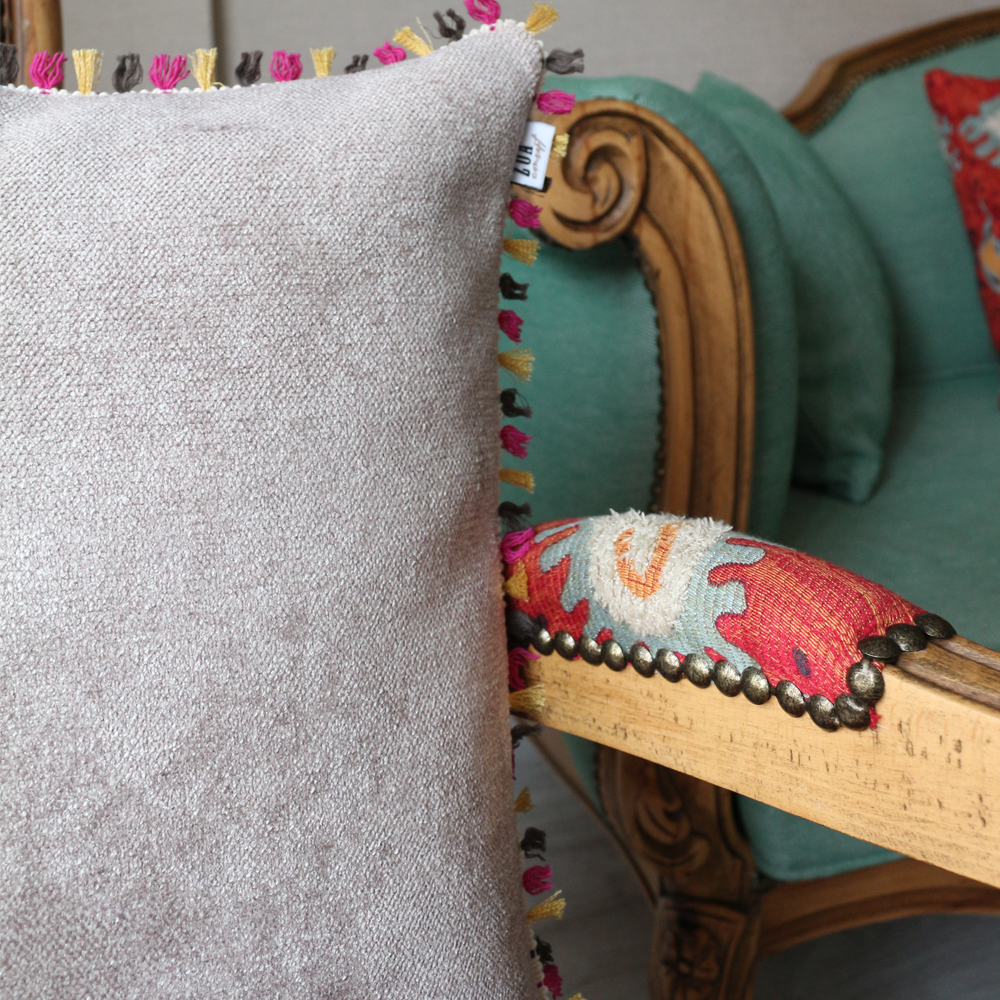 SAÇAKLI LİLA JAKARLI DOKUMA KIRLENT KILIFI