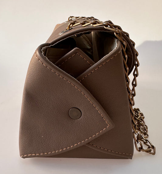 RETRO TARZ HAKİKİ DERİ PASTEL KAHVE OMUZ ÇANTASI