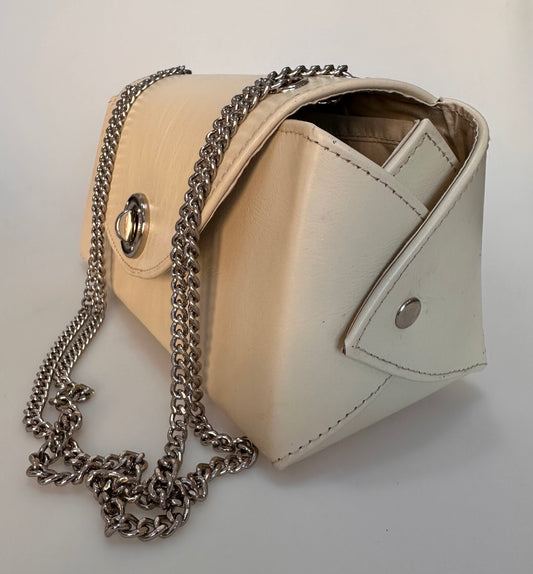 RETRO TARZ HAKİKİ DERİ KREM OMUZ ÇANTASI