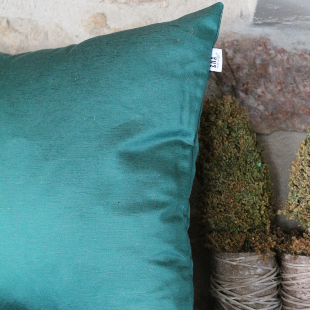 PARLAK YEŞİL JAKARLI KIRLENT KILIFI