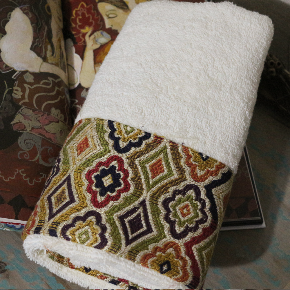 OTTOMAN BAKLAVA ÇİÇEK DESENLİ BORDÜRLÜ HAVLU