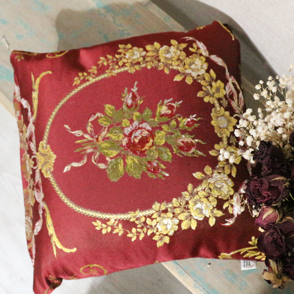 ÇELENK DESEN BORDO JAKARLI KIRLENT KILIFI