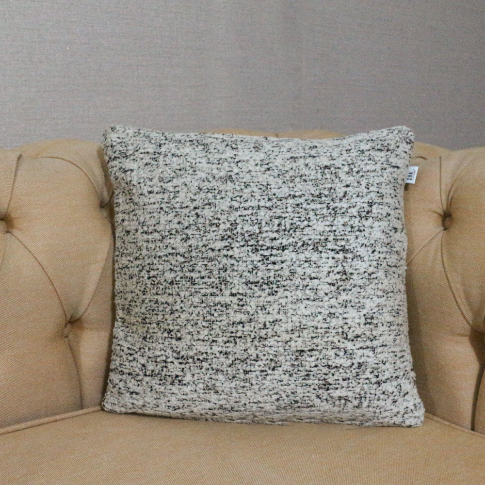 KIRÇILLI JAKARLI DOKUMA KIRLENT KILIFI