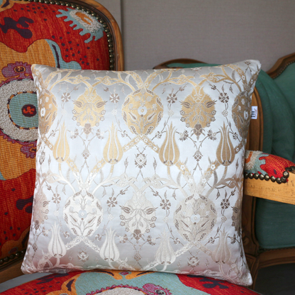 OTTOMAN LALE DESEN JAKARLI DOKUMA KIRLENT KILIFI