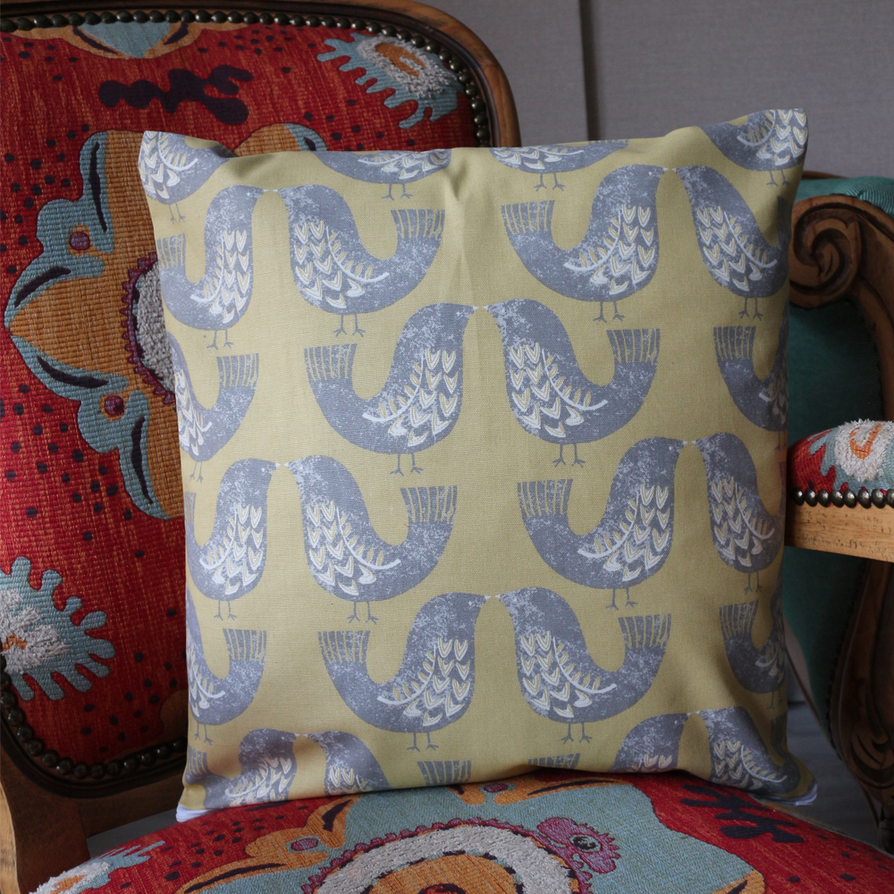 KUŞ DESENLİ KIRLENT KILIFI